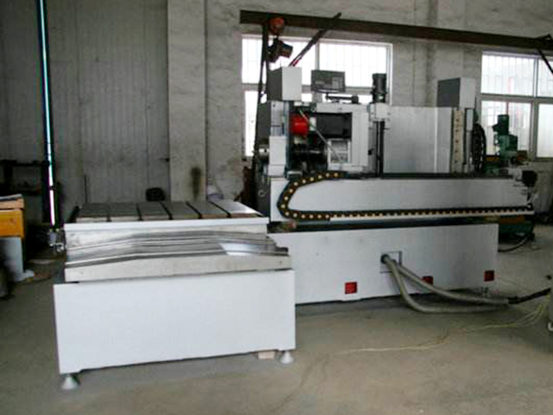 數(shù)控5軸深孔臥式鉆床有幾軸聯(lián)動？