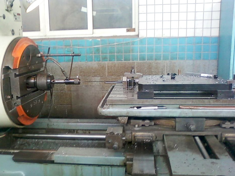 深孔鉆要不要澆地基？